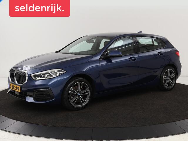 BMW 1-SERIE 118i Intro Ed. | Carplay | Full LED | Sportstoelen | Navigatie | Climate control | Bleutooth | PDC | Trekhaak | Sfeerverlichting