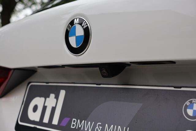 BMW 1-SERIE 116i High Executive Modell M Sport, M aerodynamiek-kit, BMW Live Cockpit Professional, Sportstoelen, LED-koplamp, Parkeerhulp Plus, Active Guard Plus, DAB, Connected Package Professional, Snelheidsregeling met remfunctie, etc.