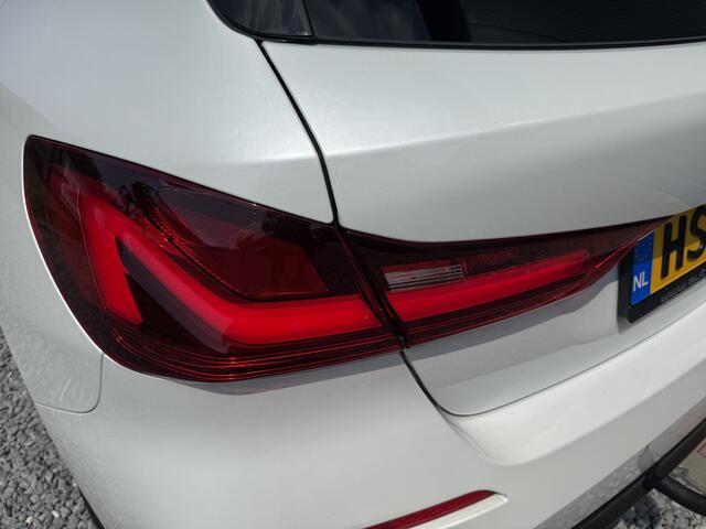 BMW 1-SERIE 118i 140pk Executive Sportline 5-drs