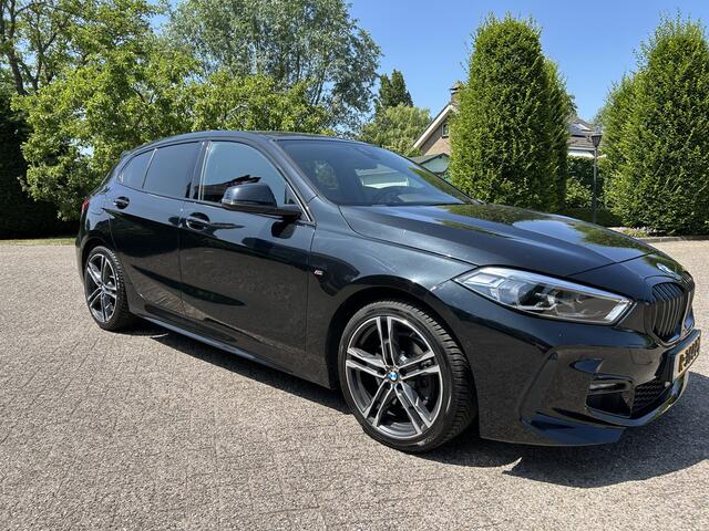 BMW 1-SERIE 118i High Executive M Sport