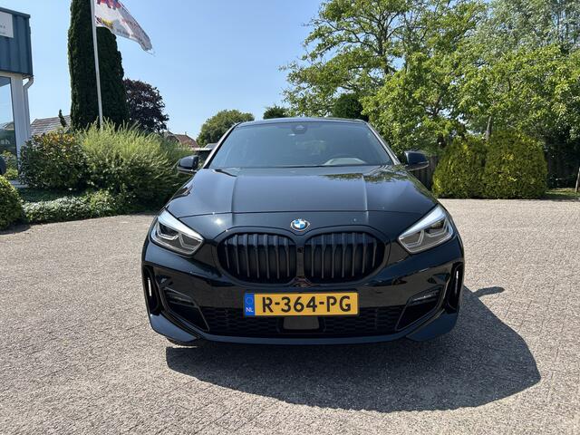 BMW 1-SERIE 118i High Executive M Sport