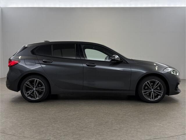 BMW 1-SERIE 118i M Sport LED Camera Carplay Sfeerverl. Trekhaak Virtual Navi Clima Cruise 17"LMV PDC