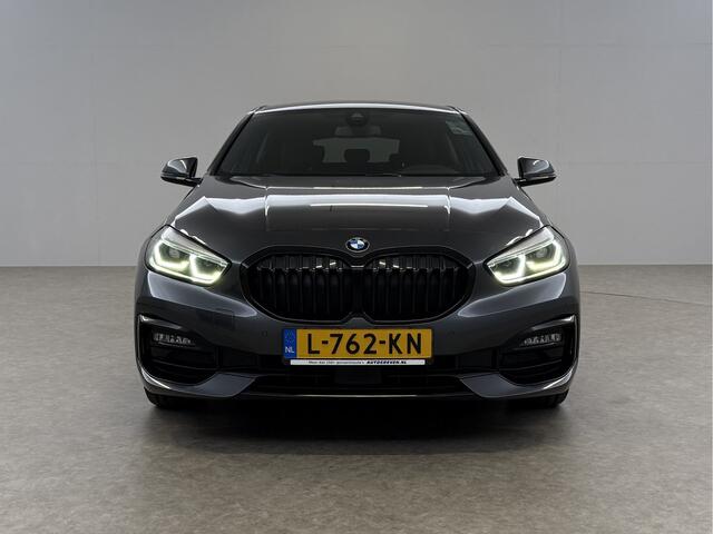 BMW 1-SERIE 118i M Sport LED Camera Carplay Sfeerverl. Trekhaak Virtual Navi Clima Cruise 17"LMV PDC
