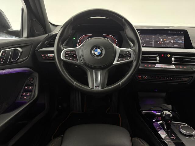BMW 1-SERIE 118i M Sport LED Camera Carplay Sfeerverl. Trekhaak Virtual Navi Clima Cruise 17"LMV PDC
