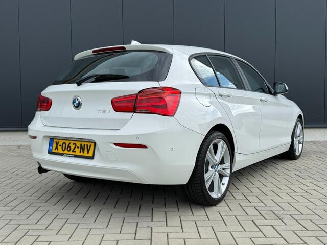 BMW 1-SERIE 118I 136PK, Cruise, Panorama dak, 18 inch LM
