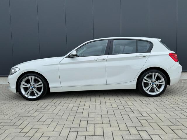 BMW 1-SERIE 118I 136PK, Cruise, Panorama dak, 18 inch LM