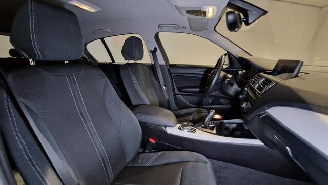 BMW 1-SERIE 118i Corporate Lease Executive | Afneembare Trekhaak