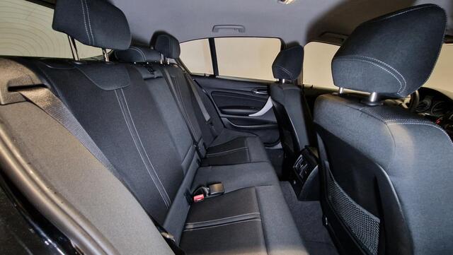 BMW 1-SERIE 118i Corporate Lease Executive | Afneembare Trekhaak