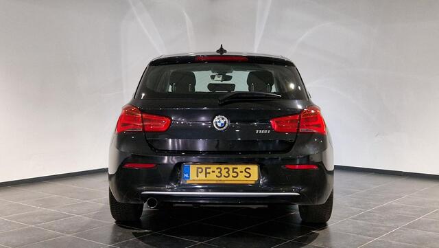 BMW 1-SERIE 118i Corporate Lease Executive | Afneembare Trekhaak