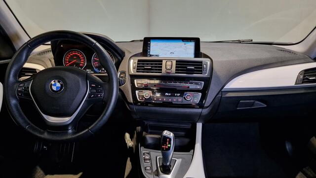 BMW 1-SERIE 118i Corporate Lease Executive | Afneembare Trekhaak