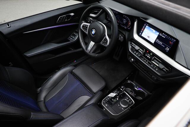 BMW 1-SERIE 118i High Executive | PANORAMADAK | SPORTSTOELEN