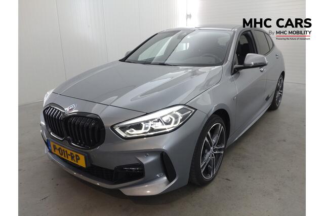 BMW 1-SERIE 118i Executive | Verwacht | M-pakket | Trekhaak | Camera | Stoelverwarming |