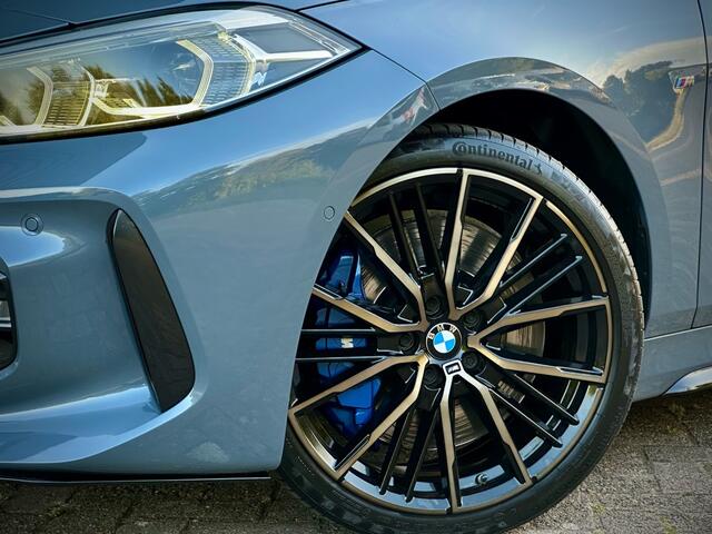 BMW 1-SERIE 118i M135 M-PERF. PANO|SCHAALSTOEL|HUD|H/K|CAMERA