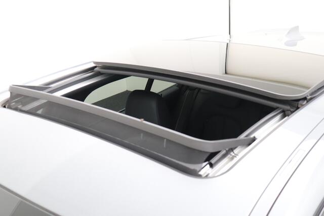 BMW 1-SERIE 118i M-Sport Pano-dak 19'LMV Camera Leder Stoel+Stuurverwarming