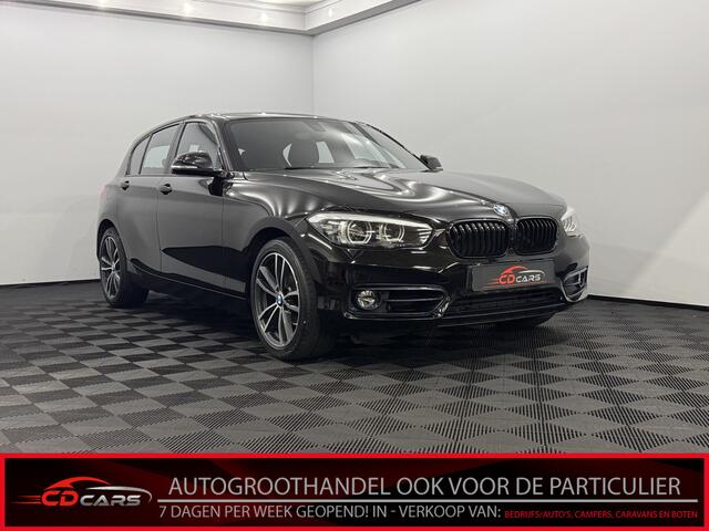 BMW 1-SERIE 118i Executive Clima, Navi, Parkeersensoren, Keyless start, Cruise control, Lichtmetalen velgen