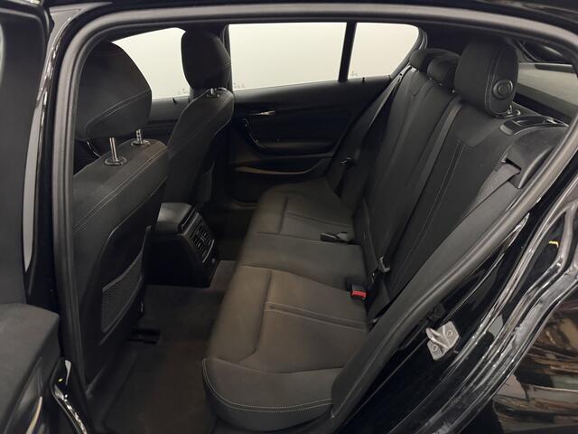 BMW 1-SERIE 118i Executive Clima, Navi, Parkeersensoren, Keyless start, Cruise control, Lichtmetalen velgen