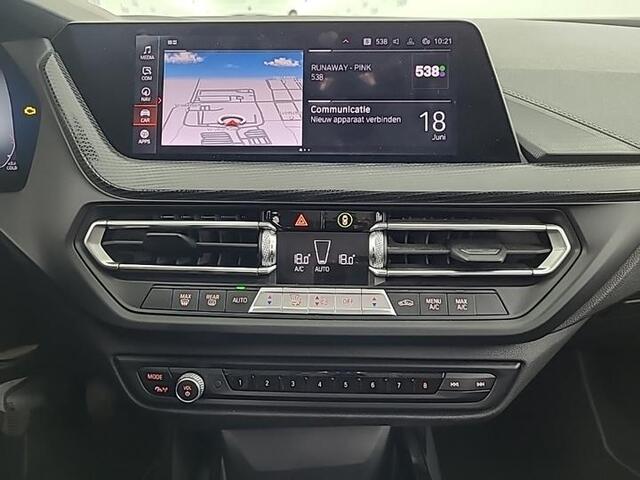 BMW 1-SERIE 116d Executive Ed. | Live Cockpit | Sfeerverlichting | Apple Carplay |