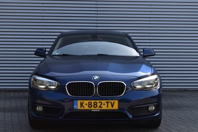BMW 1-SERIE 116I 5DRS. / 18inch M SPORT / APPLE CARPLAY + NAVI / P.CAM + PDC V+A