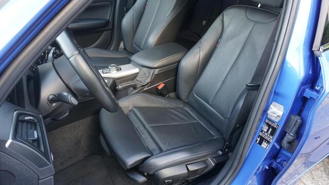 BMW 1-SERIE 118i 136pk 5Drs M-Sport Shadow-Line Leder LED 18inch LM Navi *Estoril Blau Metallic*