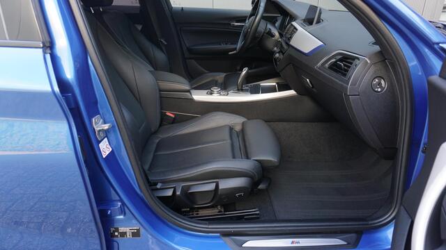 BMW 1-SERIE 118i 136pk 5Drs M-Sport Shadow-Line Leder LED 18inch LM Navi *Estoril Blau Metallic*
