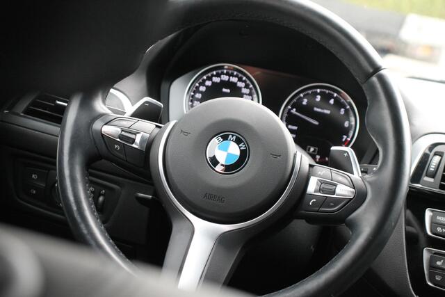 BMW 1-SERIE 118i Executive ? Automaat ? Bluetooth ? M-sport ?