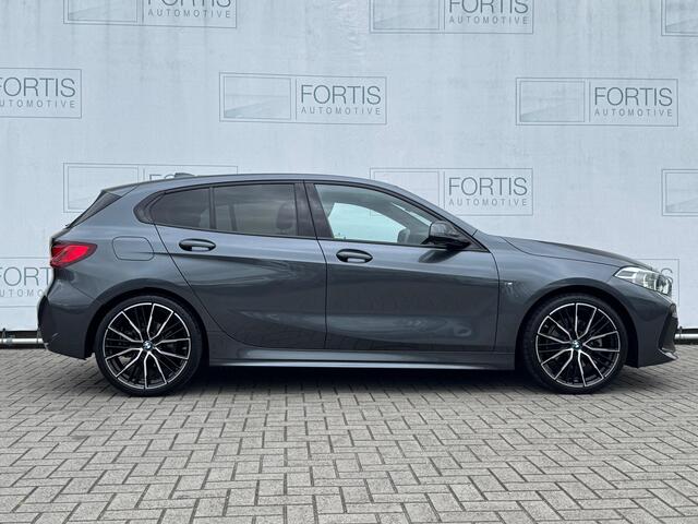 BMW 1-SERIE 118i High Executive M-PAKKET | NAVI | PDC |STOELVERWARMING