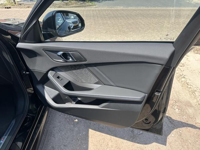 BMW 1-SERIE 120 M Sp. Design Ed.
