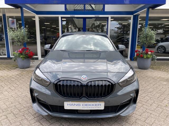 BMW 1-SERIE 118i Exe H/K, Pano, Stoelver, M-sport