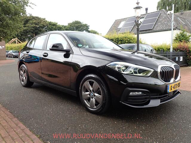 BMW 1-SERIE 118i AUT. VIRTUAL/FULL-LED/PROF-NAVI/CARPLAY/CAMERA