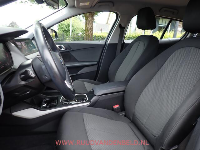 BMW 1-SERIE 118i AUT. VIRTUAL/FULL-LED/PROF-NAVI/CARPLAY/CAMERA