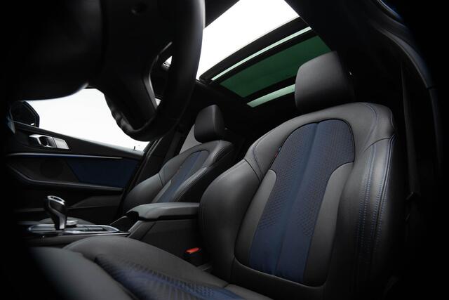 BMW 1-SERIE 118i High Executive |Pano|M-Pakket|Ambient|Cruise|