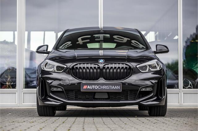 BMW 1-SERIE 118i Executive Edition | Pano | Head-up | NL Auto