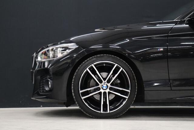 BMW 1-SERIE 118i M Sport [M-PAKKET, GROOT NAVIGATIE, CAMERA, VOL LEDER, STOELVERWARMING, PDC V+A, CRUISECONTROL, LED, CLIMATE CONTROL, NIEUWSTAAT]