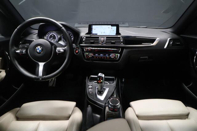 BMW 1-SERIE 118i M Sport [M-PAKKET, GROOT NAVIGATIE, CAMERA, VOL LEDER, STOELVERWARMING, PDC V+A, CRUISECONTROL, LED, CLIMATE CONTROL, NIEUWSTAAT]