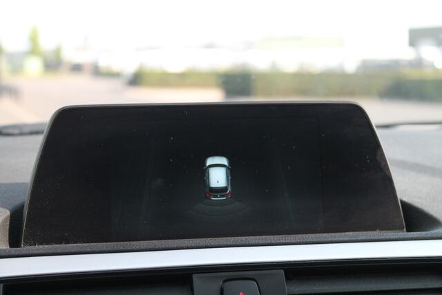 BMW 1-SERIE 116i Executive Automaat / LED / Cruise Control / Multifunctioneel stuurwiel / Navigatie