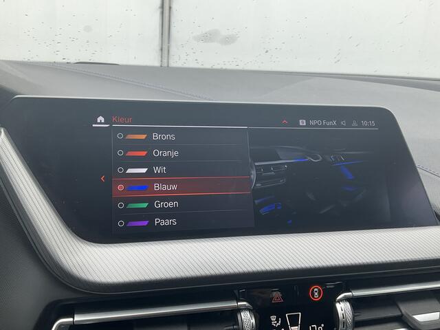 BMW 1-SERIE 118d Business M-Sport Trekhaak Leder Carplay Sfeerverl Led Voll.Onderhouden!