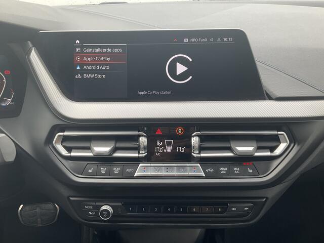 BMW 1-SERIE 118d Business M-Sport Trekhaak Leder Carplay Sfeerverl Led Voll.Onderhouden!
