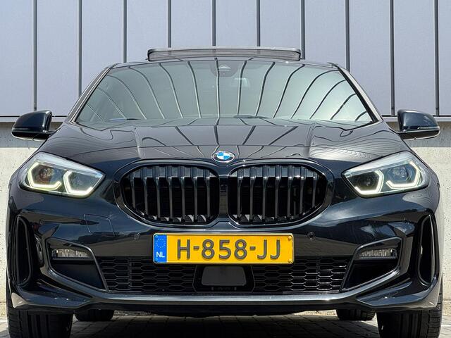 BMW 1-SERIE 118i 140PK Aut. M-Sport Shadow Pano M-Stoelen Memory