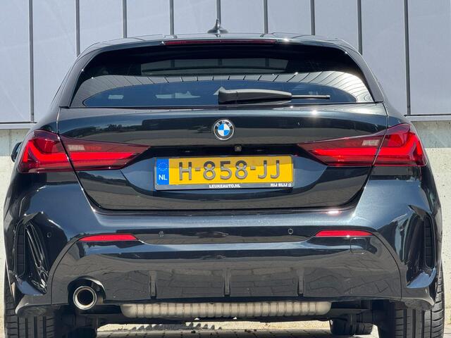 BMW 1-SERIE 118i 140PK Aut. M-Sport Shadow Pano M-Stoelen Memory