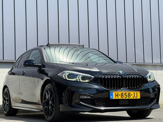 BMW 1-SERIE 118i 140PK Aut. M-Sport Shadow Pano M-Stoelen Memory
