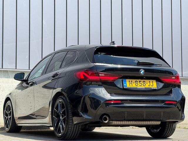 BMW 1-SERIE 118i 140PK Aut. M-Sport Shadow Pano M-Stoelen Memory