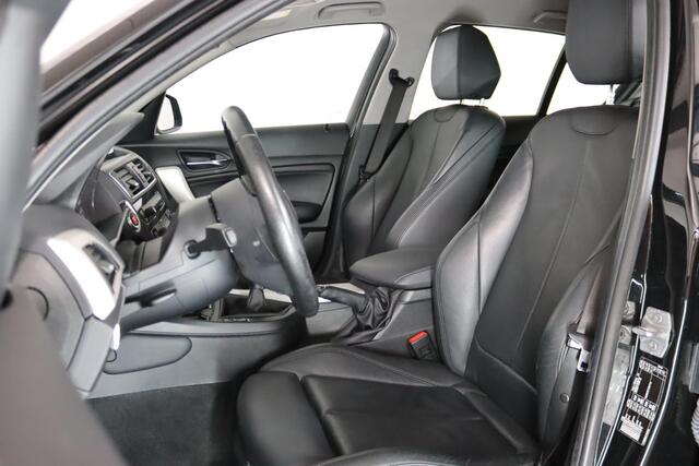 BMW 1-SERIE 118i Centennial Executive, Apple CarPlay, Airco, Leer