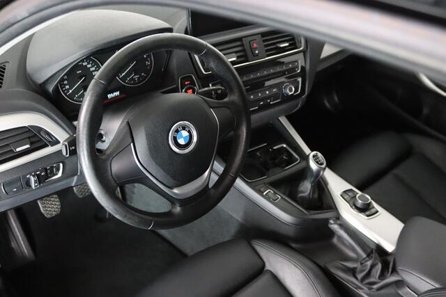 BMW 1-SERIE 118i Centennial Executive, Apple CarPlay, Airco, Leer
