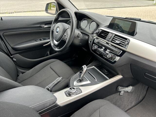 BMW 1-SERIE 118i Corp. L. Exec.