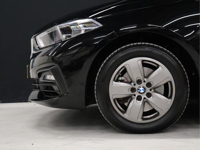 BMW 1-SERIE 118i Executive Edition [PDC V+A, APPLE CARPLAY, ANDROID AUTO, CRUISE CONTROL, NAVIGATIE, AUTOMATISCHE AIRCO, LED, NIEUWSTAAT]