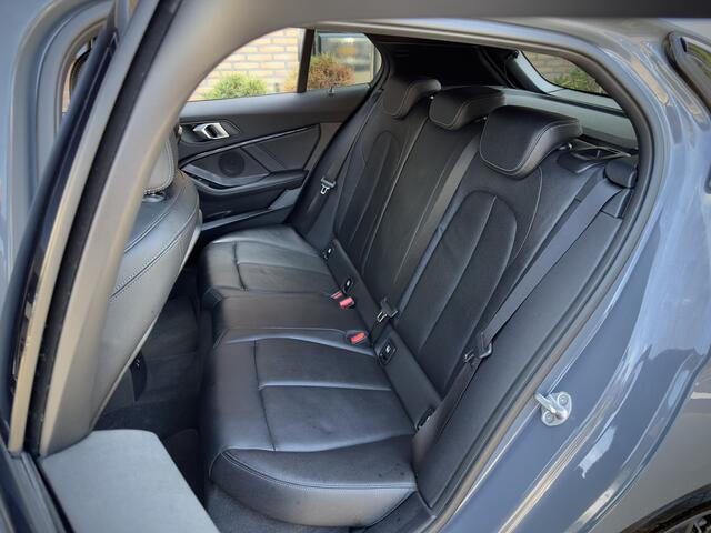 BMW 1-SERIE 118i BETAAL NU 13450 GRATIS 50/50 DEAL 2JR RENTEVRIJ FINANCIEREN