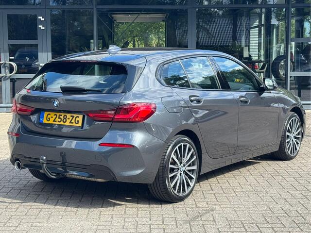 BMW 1-SERIE 118i Executive Edition Automaat Trekhaak/Navi/Clima/Cruise/LED
