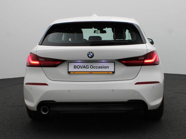 BMW 1-SERIE 5-deurs 118i Executive | Sportline | Sportstoelen | DAB | HiFi | 17''