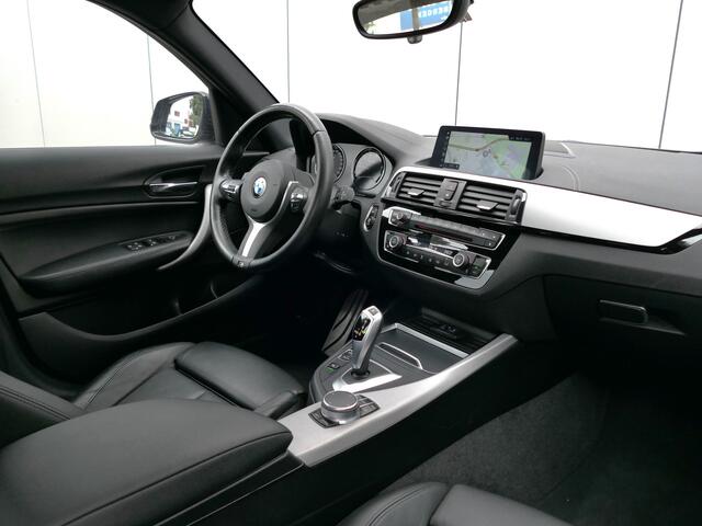 BMW 1-SERIE 120i AUT Executive M-sport Navi / Afneembare trekhaak / Leer / Led