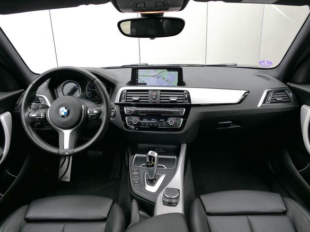 BMW 1-SERIE 120i AUT Executive M-sport Navi / Afneembare trekhaak / Leer / Led